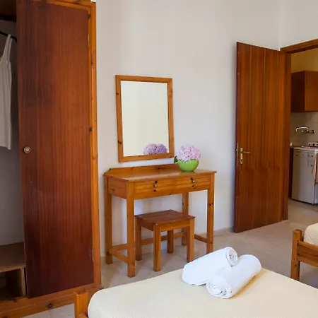 Panorama Apts Cfu מלון