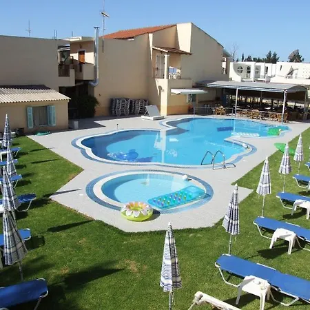 מלון Panorama Apts Cfu 2*
